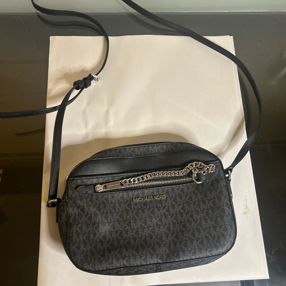 Michael Kors Zip Chain Shoulder Crossbody Bag MK